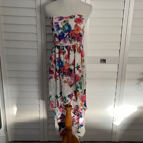 Indulge strapless Dress, high & Low length with elastic waist - Picture 1 of 6